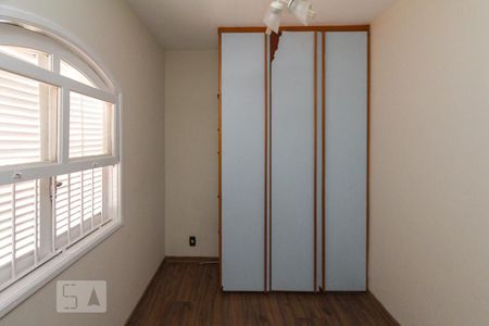 Casa à venda com 177m², 3 quartos e 2 vagasQuarto 02