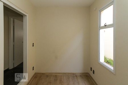 Casa à venda com 177m², 3 quartos e 2 vagasQuarto