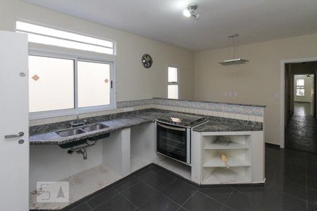 Casa à venda com 177m², 3 quartos e 2 vagasCozinha