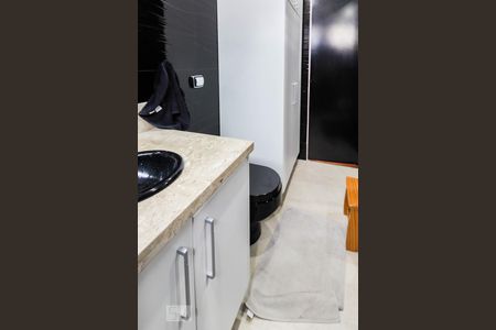 Apartamento à venda com 100m², 3 quartos e 1 vaga Apartamento à venda com 100m², 3 quartos e 1 vagaBanheiro da Suíte