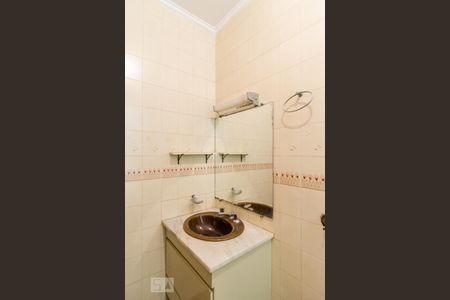 Casa para alugar com 470m², 4 quartos e 4 vagasBanheiro da suíte 1