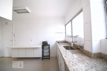 Apartamento à venda com 77m², 2 quartos e 1 vagaCozinha