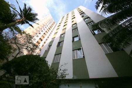 Apartamento à venda com 77m², 2 quartos e 1 vagaFachada