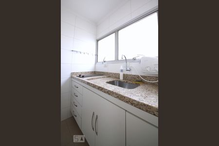 Apartamento à venda com 77m², 2 quartos e 1 vagaCozinha
