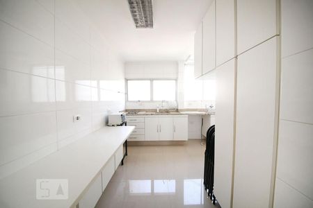 Apartamento à venda com 77m², 2 quartos e 1 vagaCozinha