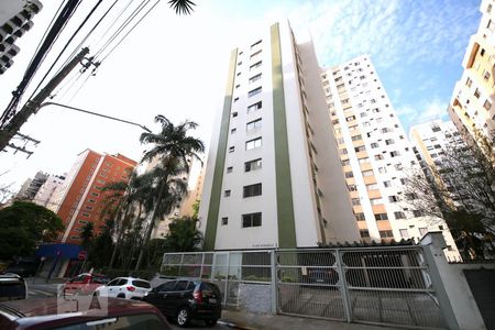 Apartamento à venda com 77m², 2 quartos e 1 vagaFachada