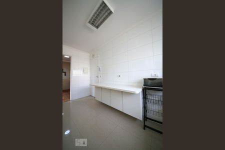 Apartamento à venda com 77m², 2 quartos e 1 vagaCozinha