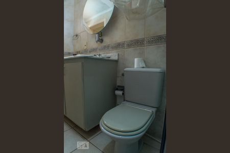 Casa à venda com 280m², 4 quartos e 2 vagasBanheiro de serviço