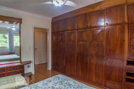 Casa à venda com 280m², 4 quartos e 2 vagasSuite 1