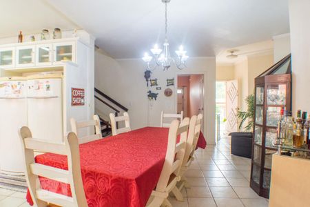 Casa à venda com 280m², 4 quartos e 2 vagasSala de jantar