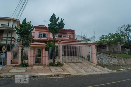 Casa à venda com 280m², 4 quartos e 2 vagasFachada