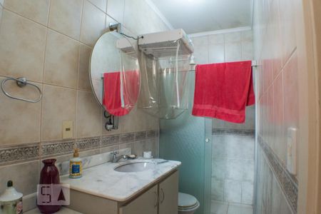 Casa à venda com 280m², 4 quartos e 2 vagasBanheiro de serviço