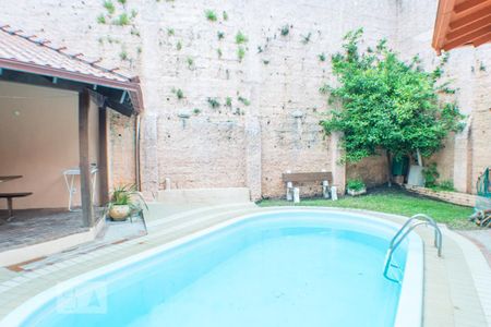 Casa à venda com 280m², 4 quartos e 2 vagasPiscina