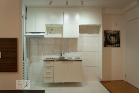 Cozinha de apartamento para alugar com 1 quarto, 35m² em Vila Graciosa, São Paulo