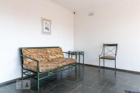 Apartamento à venda com 179m², 2 quartos e 3 vagasHall social