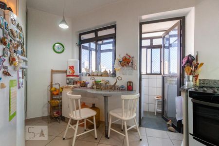 Apartamento à venda com 179m², 2 quartos e 3 vagasCozinha