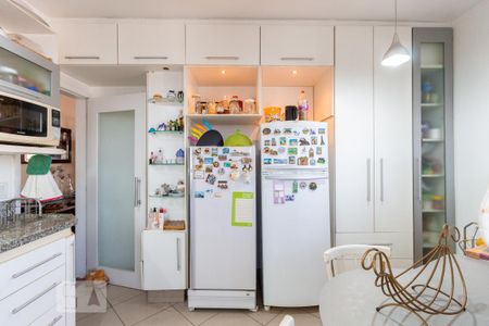 Apartamento à venda com 179m², 2 quartos e 3 vagasCozinha