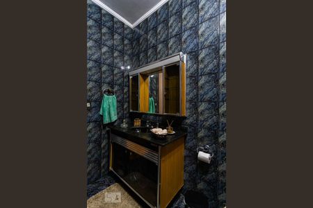 Casa à venda com 288m², 4 quartos e 2 vagasBanheiro