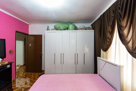 Casa à venda com 288m², 4 quartos e 2 vagasSuíte 2