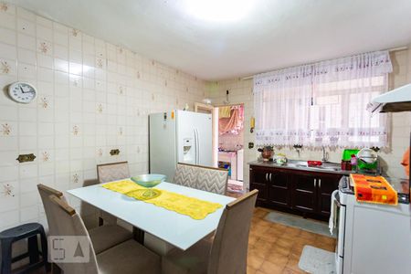 Casa à venda com 288m², 4 quartos e 2 vagasCozinha