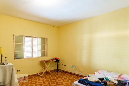 Casa à venda com 288m², 4 quartos e 2 vagasQuarto