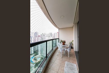 Apartamento à venda com 189m², 3 quartos e 4 vagasVaranda da Sala