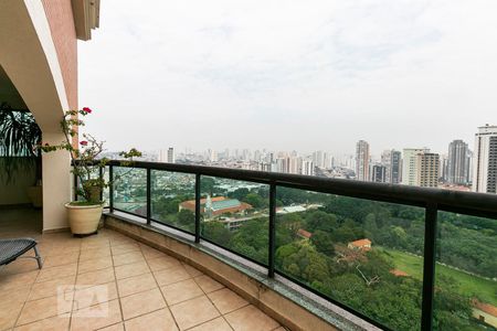 Apartamento à venda com 189m², 3 quartos e 4 vagasVaranda 2