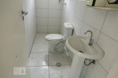 Casa de condomínio para alugar com 29m², 1 quarto e sem vagaBanheiro