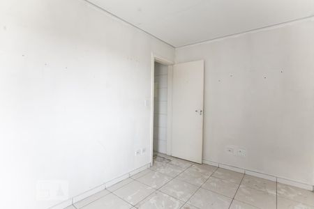 Quarto de casa de condomínio para alugar com 1 quarto, 29m² em Parque Guarani, São Paulo