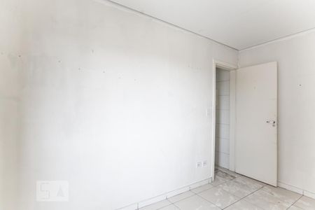 Quarto de casa de condomínio para alugar com 1 quarto, 29m² em Parque Guarani, São Paulo
