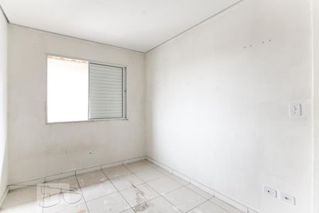 Quarto de casa de condomínio para alugar com 1 quarto, 29m² em Parque Guarani, São Paulo