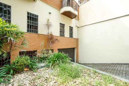 Casa para alugar com 540m², 3 quartos e 4 vagas Casa para alugar com 540m², 3 quartos e 4 vagasGaragem
