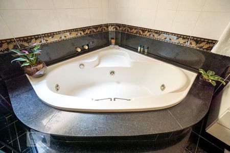 Casa para alugar com 540m², 3 quartos e 4 vagas Casa para alugar com 540m², 3 quartos e 4 vagasBanheira