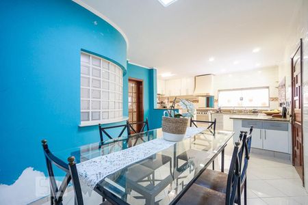 Casa para alugar com 540m², 3 quartos e 4 vagas Casa para alugar com 540m², 3 quartos e 4 vagasCopa