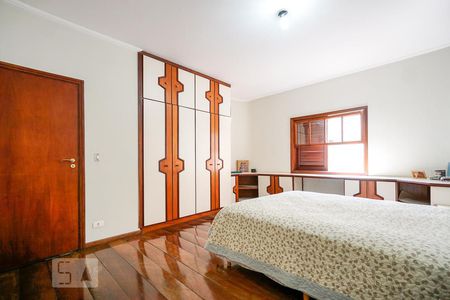 Casa para alugar com 540m², 3 quartos e 4 vagas Casa para alugar com 540m², 3 quartos e 4 vagasQuarto 01