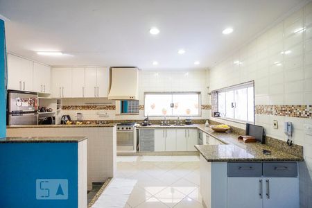 Casa para alugar com 540m², 3 quartos e 4 vagas Casa para alugar com 540m², 3 quartos e 4 vagasCozinha