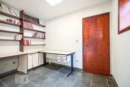 Casa para alugar com 540m², 3 quartos e 4 vagas Casa para alugar com 540m², 3 quartos e 4 vagasSuíte do sótão