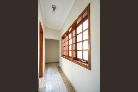 Casa para alugar com 540m², 3 quartos e 4 vagas Casa para alugar com 540m², 3 quartos e 4 vagasCorredor dos quartos