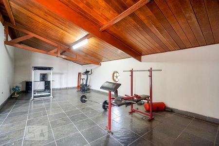 Casa para alugar com 540m², 3 quartos e 4 vagas Casa para alugar com 540m², 3 quartos e 4 vagasSótão