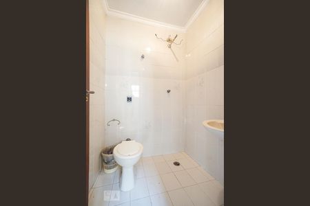 Casa para alugar com 540m², 3 quartos e 4 vagas Casa para alugar com 540m², 3 quartos e 4 vagasBanheiro da suíte