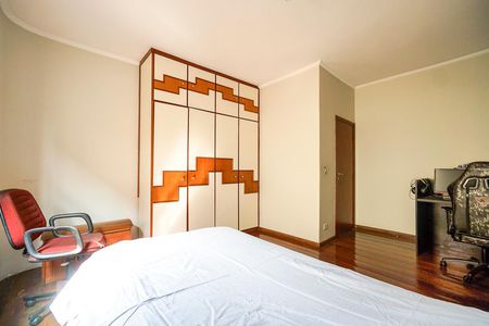 Casa para alugar com 540m², 3 quartos e 4 vagas Casa para alugar com 540m², 3 quartos e 4 vagasQuarto 02