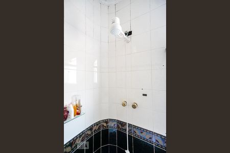 Casa para alugar com 540m², 3 quartos e 4 vagas Casa para alugar com 540m², 3 quartos e 4 vagasChuveiro