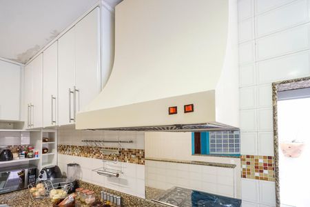 Casa para alugar com 540m², 3 quartos e 4 vagas Casa para alugar com 540m², 3 quartos e 4 vagasCoifa