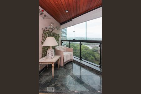 Apartamento para alugar com 35m², 1 quarto e 1 vagaVaranda