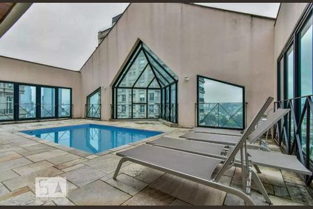 Apartamento para alugar com 35m², 1 quarto e 1 vagaÁrea comum - Piscina
