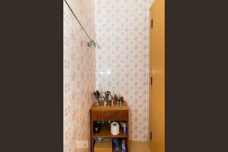 Casa à venda com 127m², 3 quartos e 2 vagas Casa à venda com 127m², 3 quartos e 2 vagasBanheiro