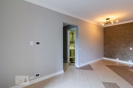 Sala de apartamento para alugar com 2 quartos, 61m² em Indianópolis, São Paulo