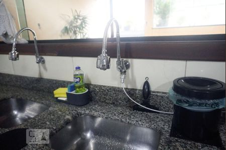 Casa à venda com 259m², 3 quartos e 2 vagasCozinha