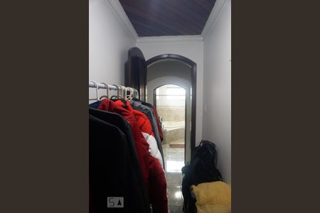 Casa à venda com 259m², 3 quartos e 2 vagasCloset da Suíte 1