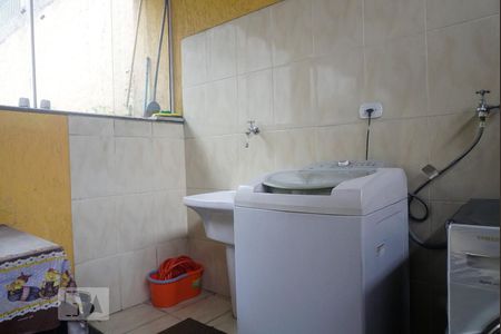 Casa à venda com 259m², 3 quartos e 2 vagasLavanderia